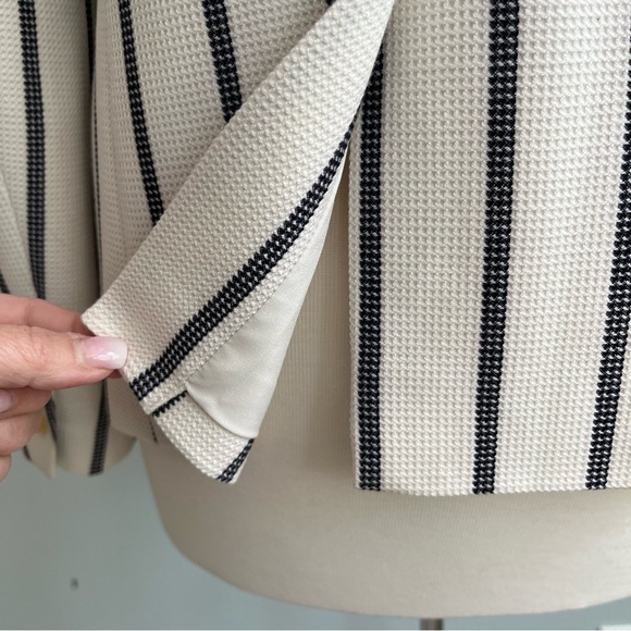 Talbots Pinstripe Nautical Coastal Blazer Size 10 Cream Navy - Picture 10 of 16